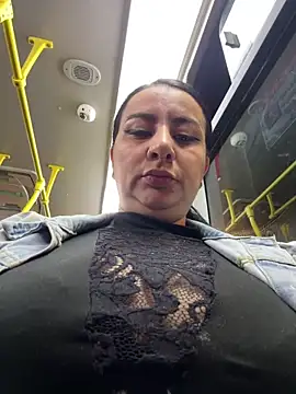 Abril Luv online show from 11-22-25, 12:21