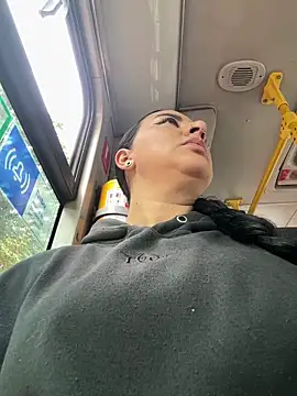 Snapshot of Abril_Luv chatting on 04-09-26, 12:11 Abril Luv online show from 04-09-26, 12:11