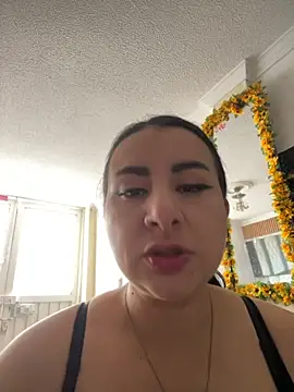 Abril Luv online show from 10-16-25, 12:46