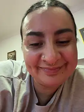 Abril Luv online show from 11-05-25, 02:47