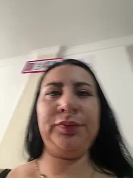 Abril Luv online show from 05-22-26, 01:09