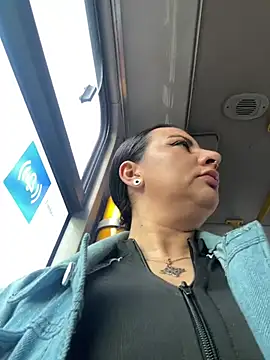 Abril Luv online show from 02-20-26, 12:07