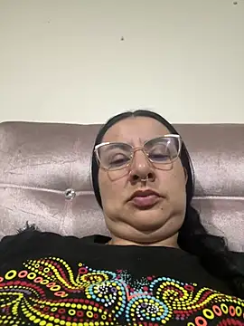 Snapshot of Abril_Luv chatting on 03-30-26, 01:29 Abril Luv online show from 03-30-26, 01:29