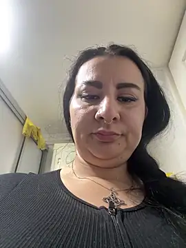 Abril Luv online show from 02-28-26, 01:05