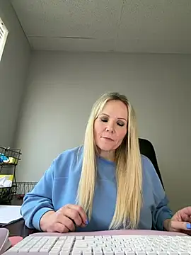 Sexual Lovable Doll online show from 02-27-26, 08:41