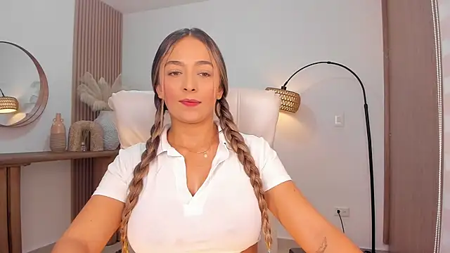 wandathompson  online show from 03-31-26, 10:06