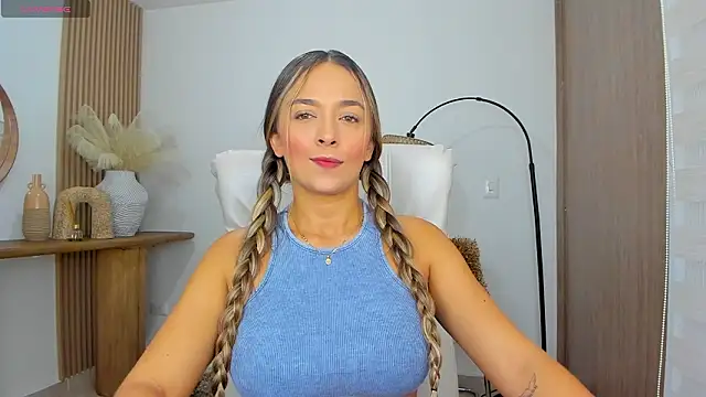 wandathompson  online show from 03-20-26, 10:05