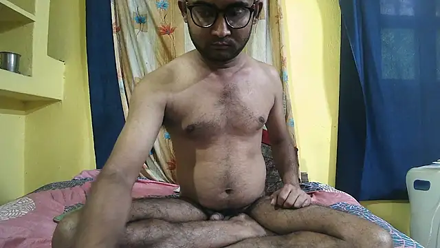 Snapshot of Cute_boy2000 chatting on 01-12-25, 09:40 Cute boy2000 online show from 01-12-25, 09:40