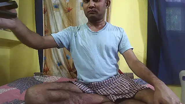 Snapshot of Cute_boy2000 chatting on 03-02-25, 10:26 Cute boy2000 online show from 03-02-25, 10:26