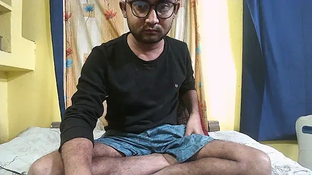 Snapshot of Cute_boy2000 chatting on 02-23-25, 12:08 Cute boy2000 online show from 02-23-25, 12:08