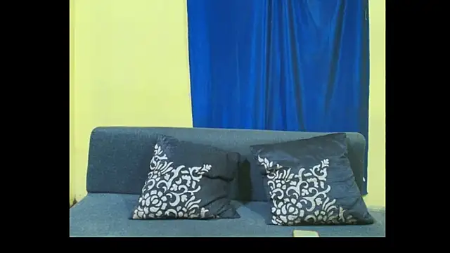 Cute boy2000 online show from 11-25-25, 12:33