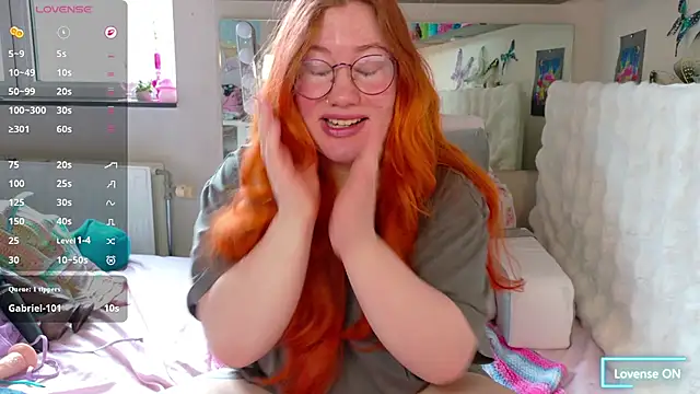 FluffyRainbowKity online show from 05-17-26, 08:14