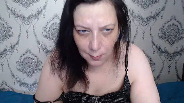 Snapshot of Mirabelle_Sweet chatting on 07-17-26, 06:43 Mirabelle Sweet online show from 07-17-26, 06:43