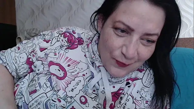 Snapshot of Mirabelle_Sweet chatting on 06-18-26, 05:50 Mirabelle Sweet online show from 06-18-26, 05:50