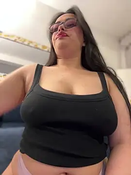 Snapshot of andra_rose chatting on 03-07-25, 11:49 andra rose online show from 03-07-25, 11:49