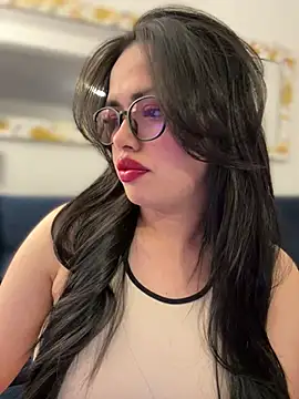 Snapshot of andra_rose chatting on 03-09-25, 12:10 andra rose online show from 03-09-25, 12:10