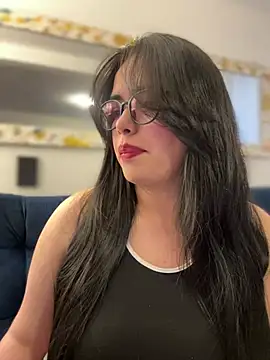 Snapshot of andra_rose chatting on 02-18-25, 11:08 andra rose online show from 02-18-25, 11:08