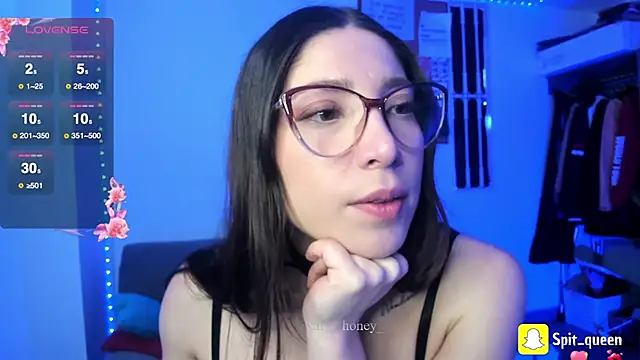 Spit queen online show from 05-19-26, 01:40
