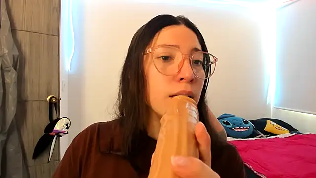 Snapshot of Spit_queen chatting on 01-10-25, 05:24 Spit queen online show from 01-10-25, 05:24