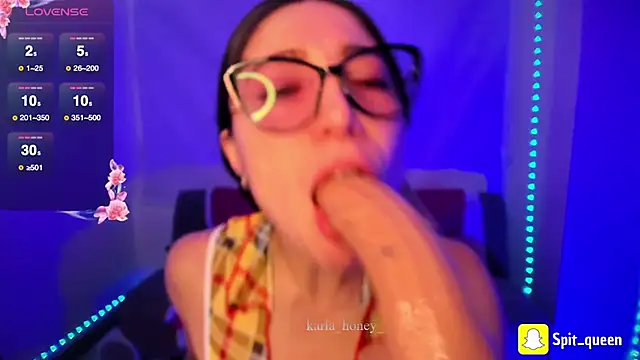 Spit queen online show from 03-26-26, 02:26