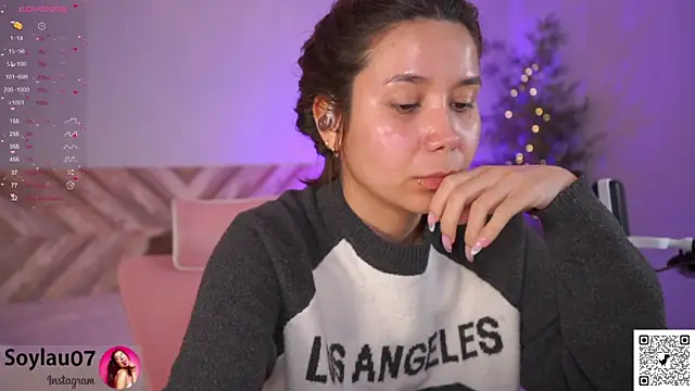 Snapshot of imjess01 chatting on 04-03-26, 04:02 imjess01 online show from 04-03-26, 04:02