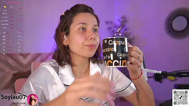 Snapshot of imjess01 chatting on 04-06-26, 04:08 imjess01 online show from 04-06-26, 04:08