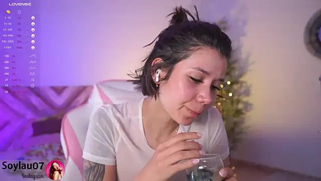 Snapshot of imjess01 chatting on 02-14-25, 03:22 imjess01 online show from 02-14-25, 03:22