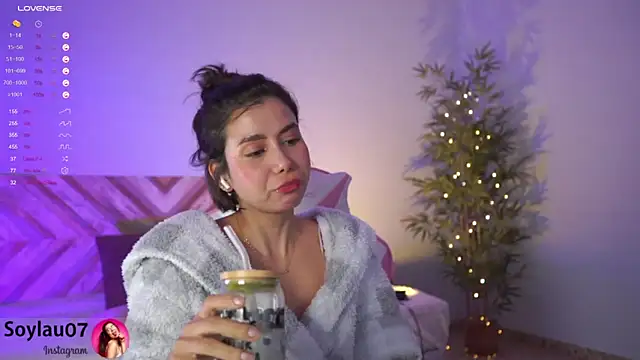 Snapshot of imjess01 chatting on 12-05-24, 01:20 imjess01 online show from 12-05-24, 01:20