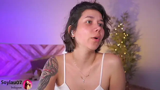 Snapshot of imjess01 chatting on 03-04-25, 03:11 imjess01 online show from 03-04-25, 03:11