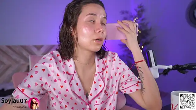 imjess01 online show from 04-16-26, 03:35
