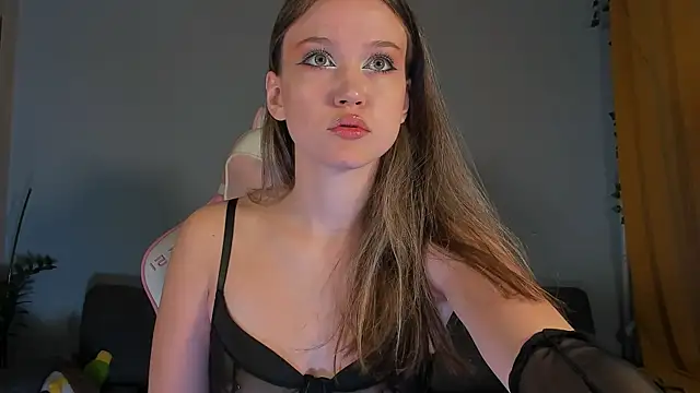 Snapshot of Amelia_Lein chatting on 12-25-24, 12:59 Amelia Lein online show from 12-25-24, 12:59