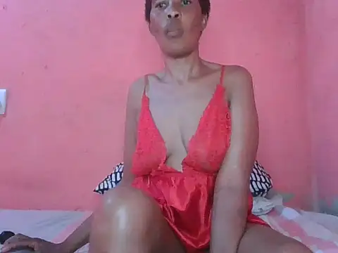 Snapshot of Powerdiva1 chatting on 09-23-25, 12:01 Powerdiva1 online show from 09-23-25, 12:01