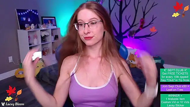 TheLaceyBloom online show from 09-10-25, 01:26