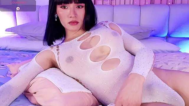 sweetieluna01 online show from 11-03-25, 07:28