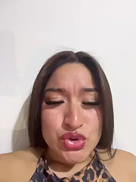 LuceroRm online show from 04-30-26, 10:58