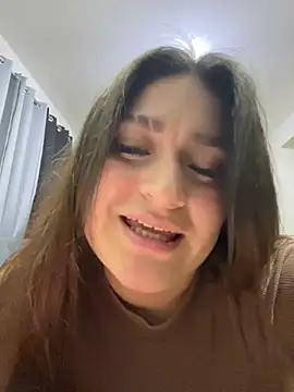 Snapshot of LuceroRm chatting on 09-30-25, 04:07 LuceroRm online show from 09-30-25, 04:07