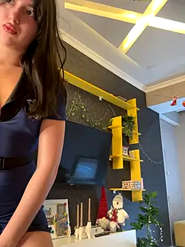 Tasty Nora online show from 12-19-25, 05:32