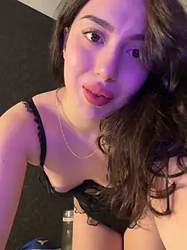 Tasty Nora online show from 03-20-25, 01:37