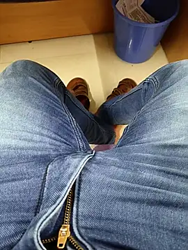 adicma123 online show from 11-07-25, 01:48