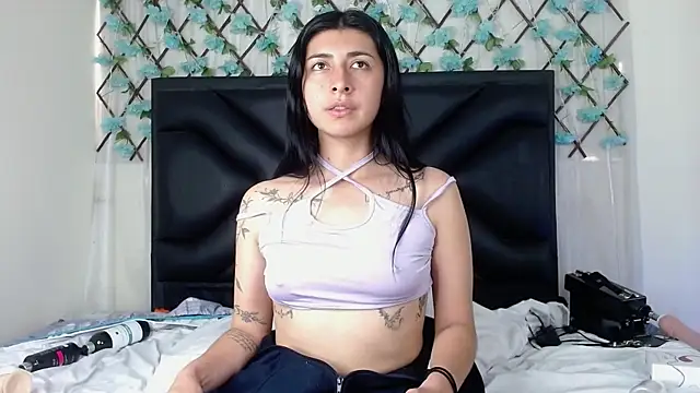 EmmaWilliamss online show from 11-15-25, 06:01