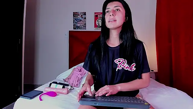 EmmaWilliamss online show from 02-05-25, 05:09