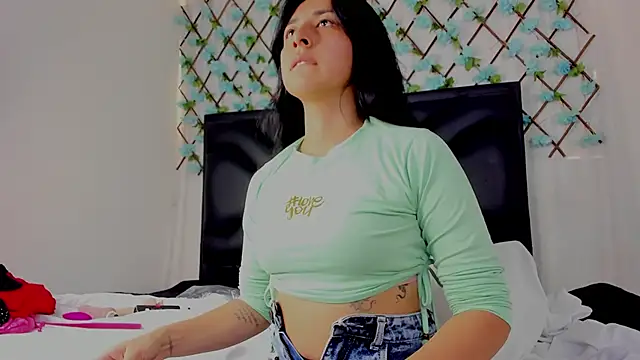 EmmaWilliamss online show from 05-29-26, 05:19
