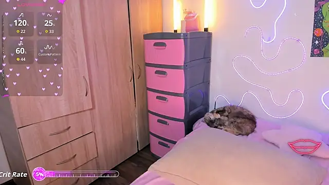 Cinnamon Meow online show from 07-24-26, 05:47