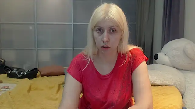 KyliePag online show from 04-17-26, 10:07