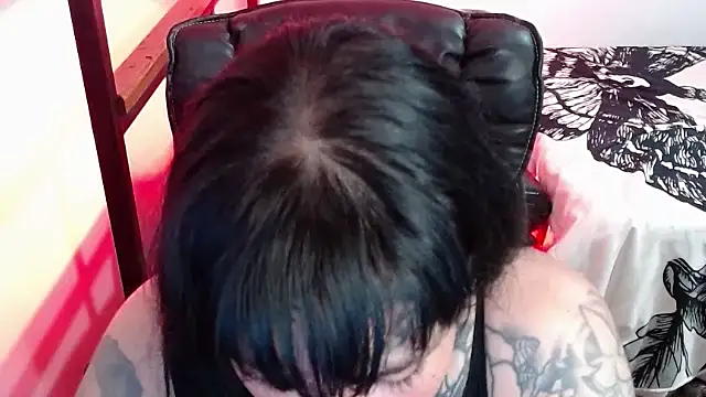 VampGirl1 online show from 01-12-25, 05:01