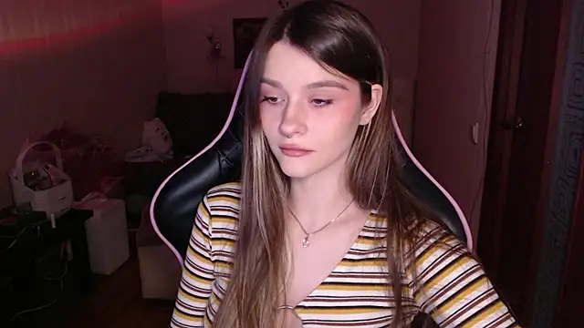 jeann elsaa online show from 11-30-25, 04:02