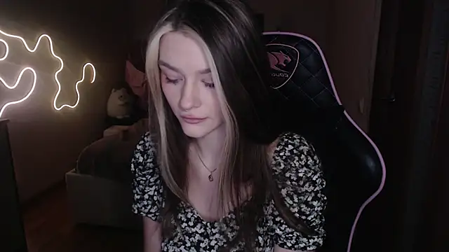 jeann elsaa online show from 02-01-25, 03:52