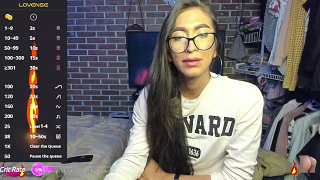 Snapshot of Andrea_Modelsexy chatting on 03-11-25, 03:14 Andrea Modelsexy online show from 03-11-25, 03:14