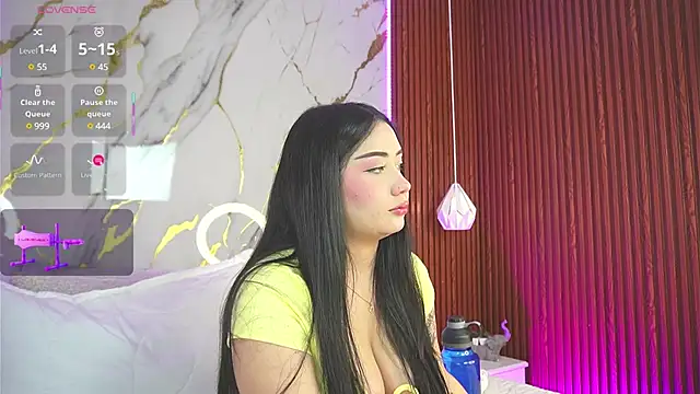 Snapshot of haylie_ chatting on 02-24-25, 04:38 haylie online show from 02-24-25, 04:38