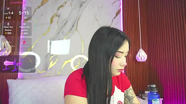 Snapshot of haylie_ chatting on 03-04-25, 04:27 haylie online show from 03-04-25, 04:27
